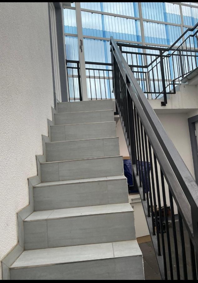 Schoenes Gemuetlicher Zimmer In Zentrum Rüsselsheim Exterior foto